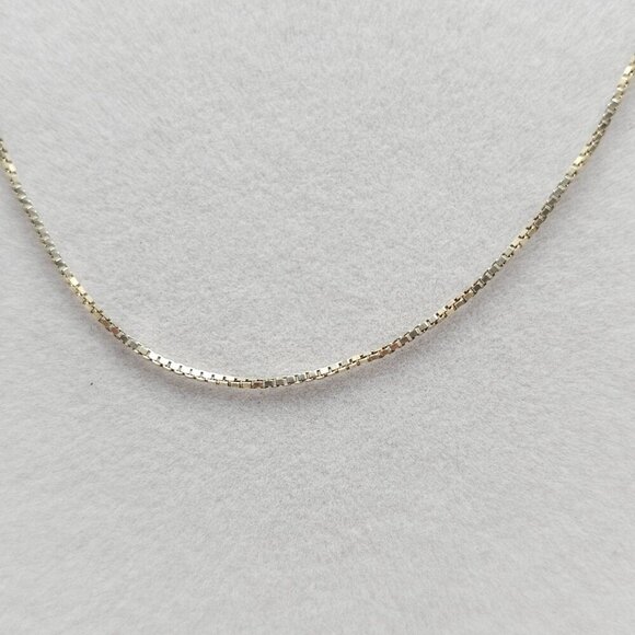 Sterling Silver .925 Box Chain Necklace 18" Italy 1.83g Vintage - Picture 2 of 6